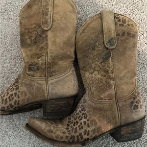 Old Gringo leopardito  Leopard suede boots 7b